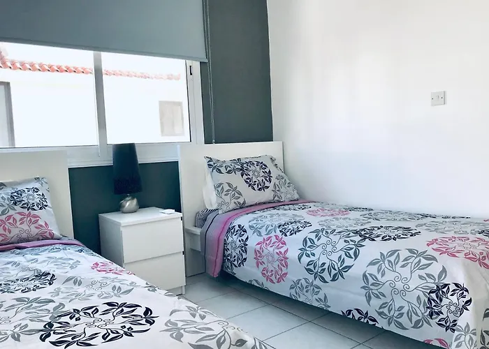 Diana Townhouse 5
